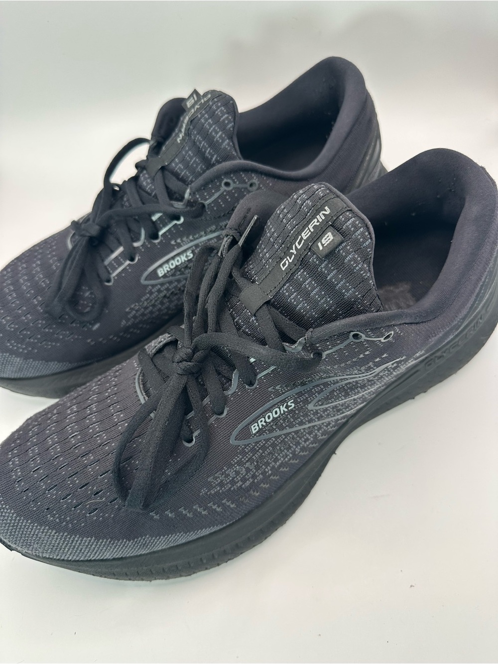 Brooks Men's Glycerin 19 Running Shoes - Black
